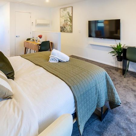 Luxury Studio With Balcony - Close To Supermarket 크라이스트처치 외부 사진